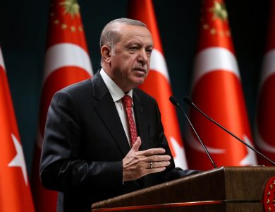 زيارة أردوغان لمسقط رأسه تختتم التجمع الانتخابي الداعم له