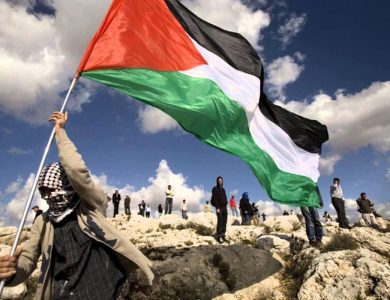 احتجاجات في لندن وباريس تستنكر العدوان الإسرائيلي على الشعب الفلسطيني
