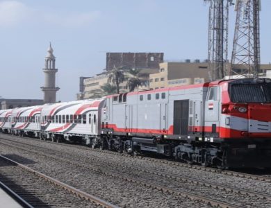 تفاصيل أسعار تذاكر قطارات الدرجة الثالثة المكيفة بين القاهرة والإسكندرية