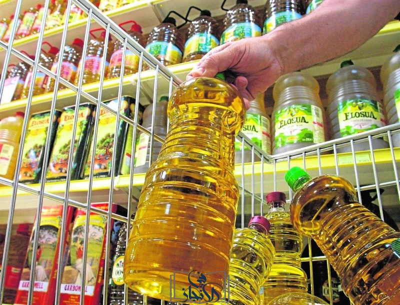 تباين في أسعار الزيوت: استقرار الطن وارتفاع سعر اللتر في الأسواق