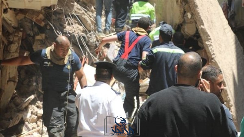ارتفاع عدد مصابي انهيار عقار حدائق القبة إلى 12.. وجهود الإنقاذ مستمرة